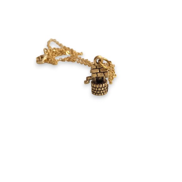 Miniature Gold Wishing Water Well Tiny Charm Pendant Gift Necklace - Picture 4 of 6